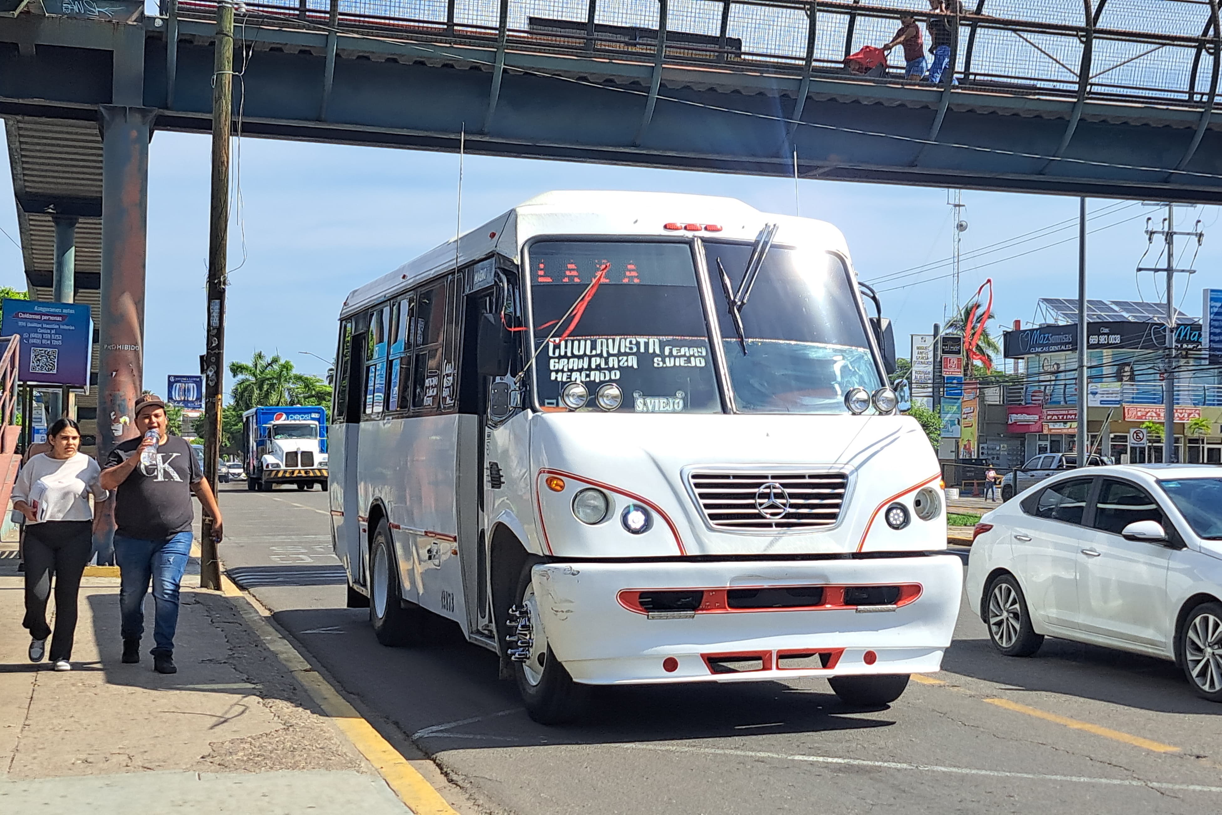 Transporte urbano en Mazatlán.