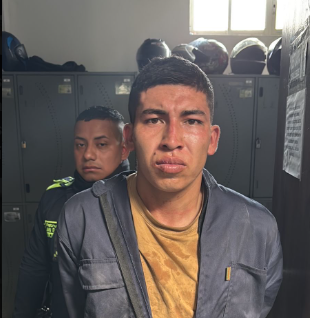 Difunden imagen de presunto implicado en ataque con carro bomba en Cali