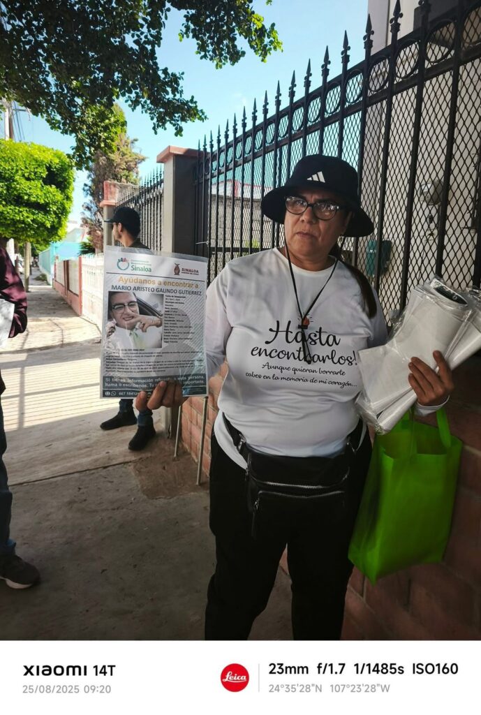 Colectivo Sabuesos Guerreras realiza pega masiva de rostros de desaparecidos en Costa Rica, Culiacán