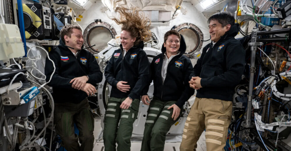 Crew-10 emprende el viaje de vuelta a casa tras cinco meses en la Estación Espacial