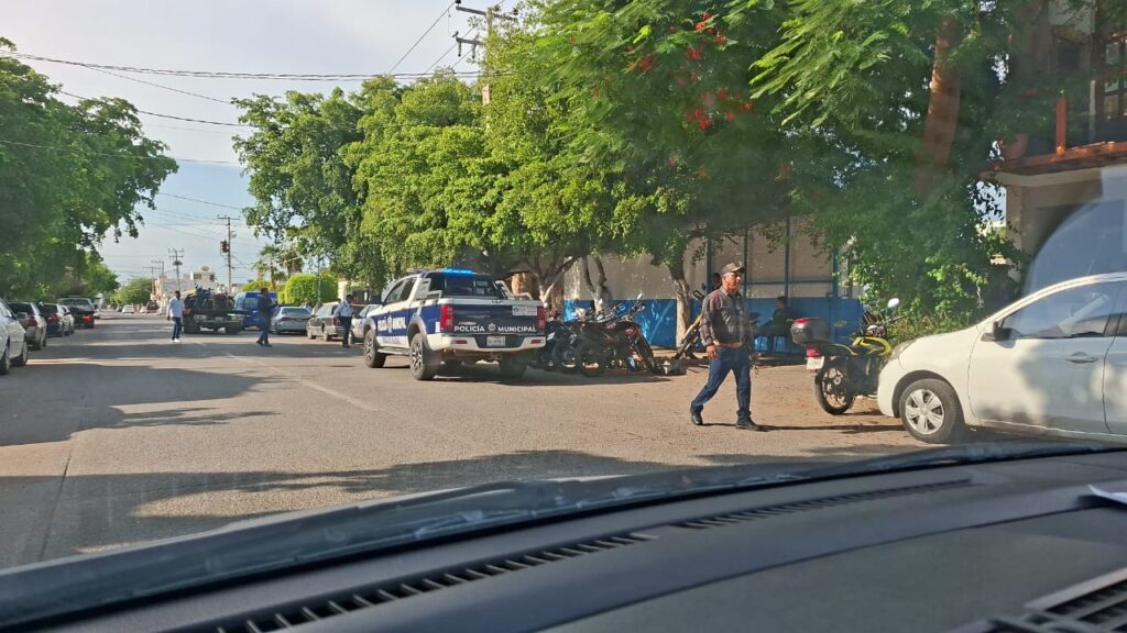Decenas de motos se van corralón de Guasave