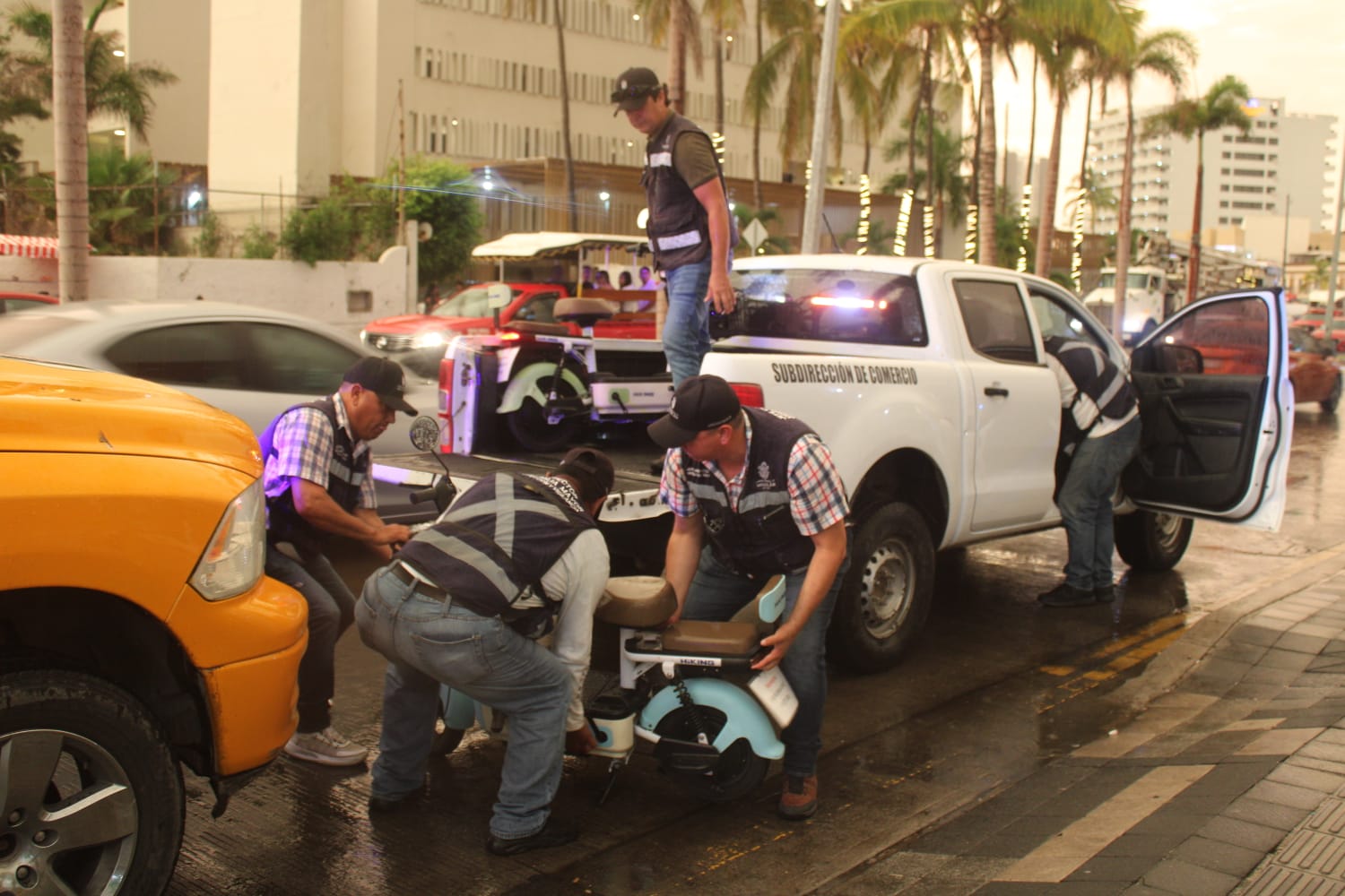 En operativo retiran vehículos eléctricos que no se apegan a lineamientos establecidos en Mazatlán