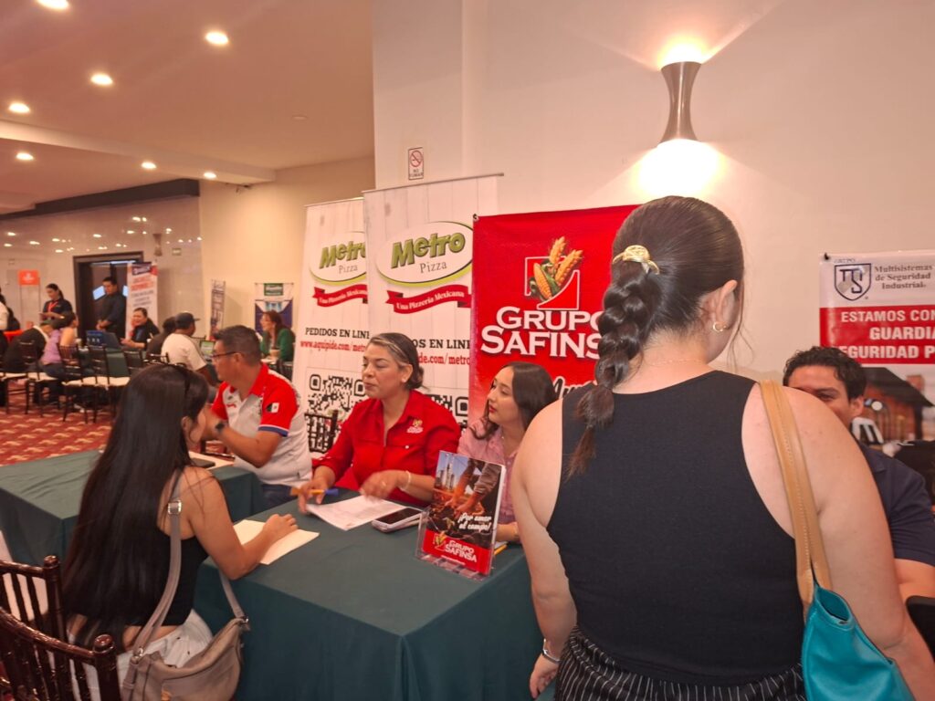 Feria del Empleo en Los Mochis.