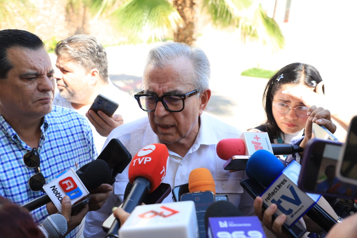 Gobierno de Sinaloa ya recibió 20 de las 100 patrullas que Harfuch comprometió para fortalecer SSPE
