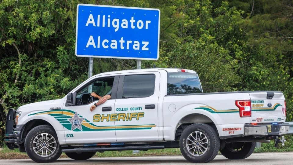 Jueza ordena cerrar Alligator Alcatraz en 60 días por daños ambientales
