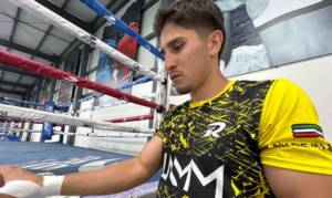 Marco Verde se prepara para su siguiente pelea del boxeo profesional