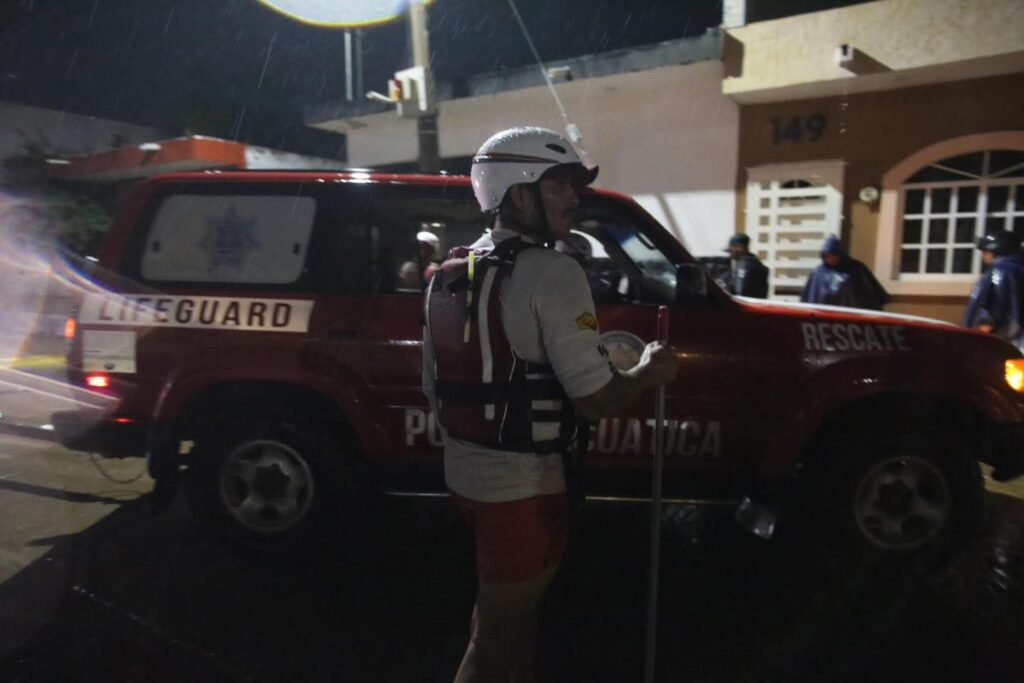Mazatlán activa operativo de limpieza y mitigación tras lluvia
