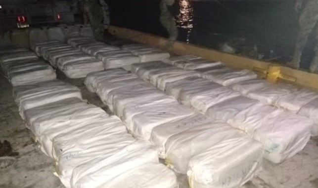 EU asegura cargamento de metanfetaminas procedente de México; tendría un valor de casi 8 mdd