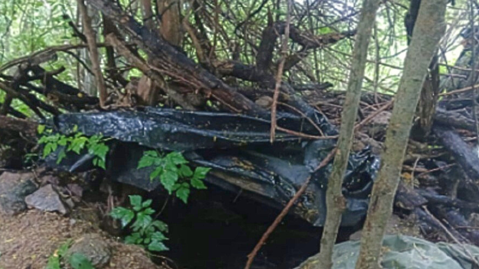 Aseguramiento en dos campamentos clandestinos