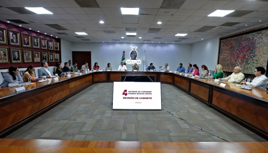 Reunión del gabinete de Rubén Rocha Moya.