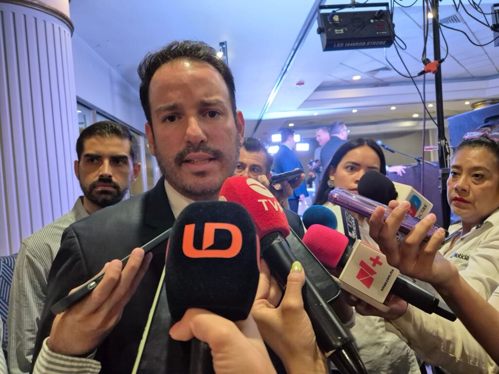 Secretario de Economía en Sinaloa