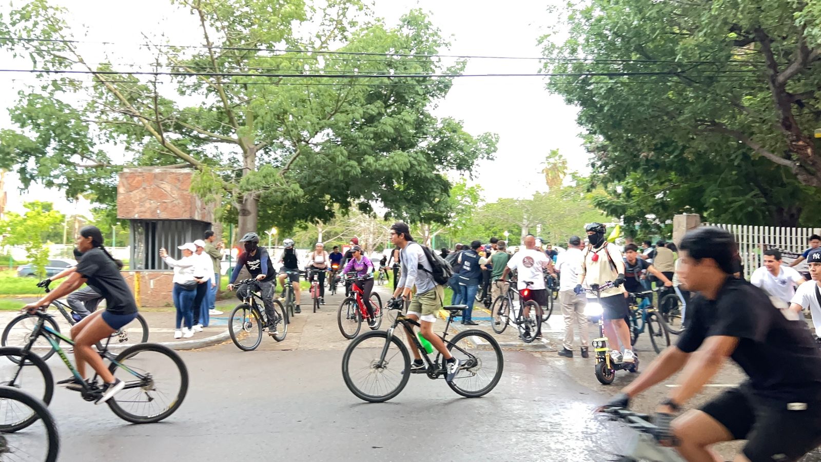Evento de ciclismo llamado Rodando ando X Culiacán.