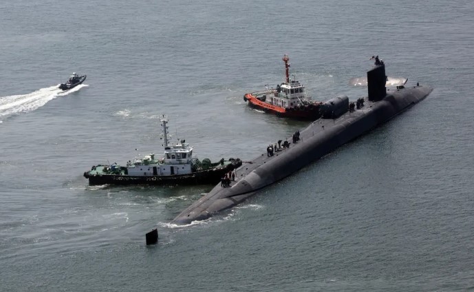 Donald Trump ordena despliegue de submarinos nucleares tras comentarios 