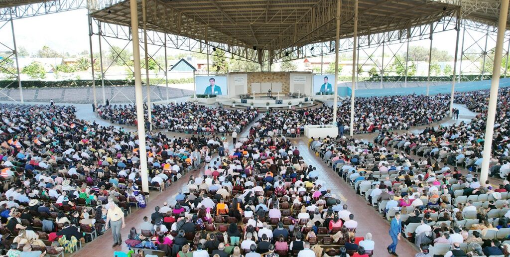Asamblea denominada “Adoración Pura”.