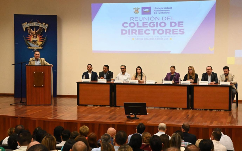 Reunión con el Colegio de Directores de la UAS