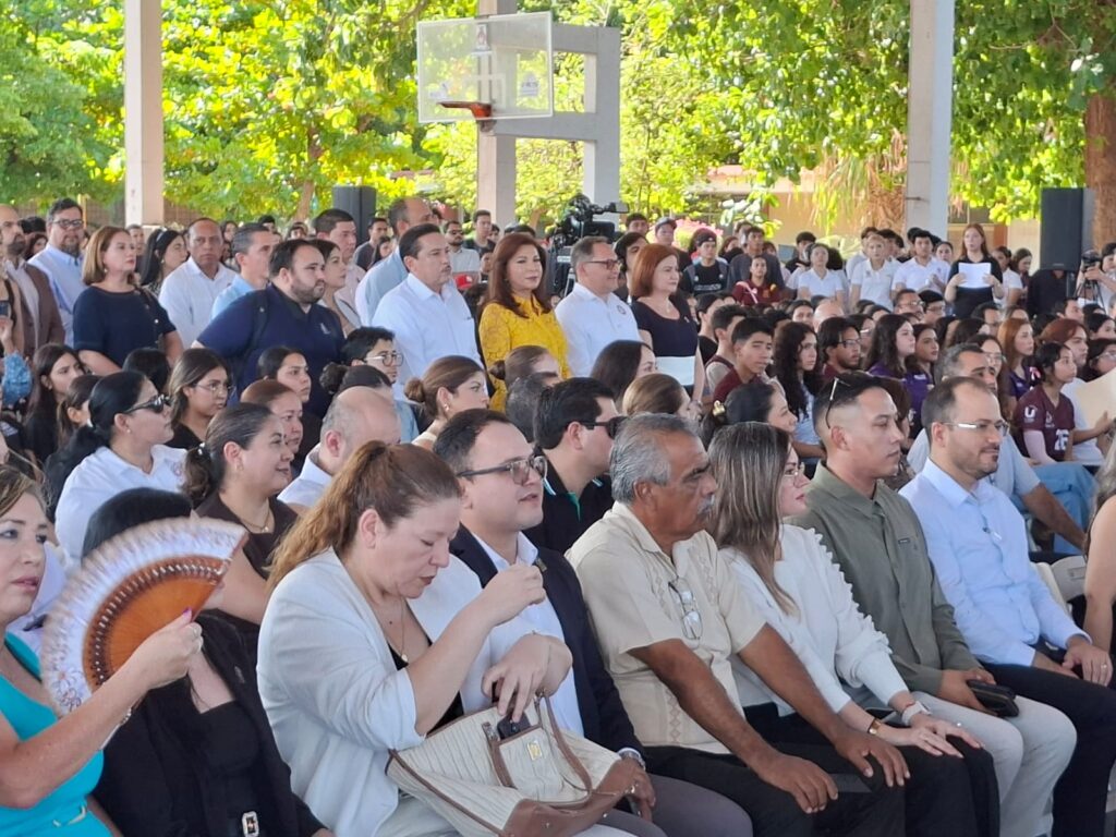 Seis mil estudiantes de nuevo ingreso se suman a los 16 mil alumnos de reingreso