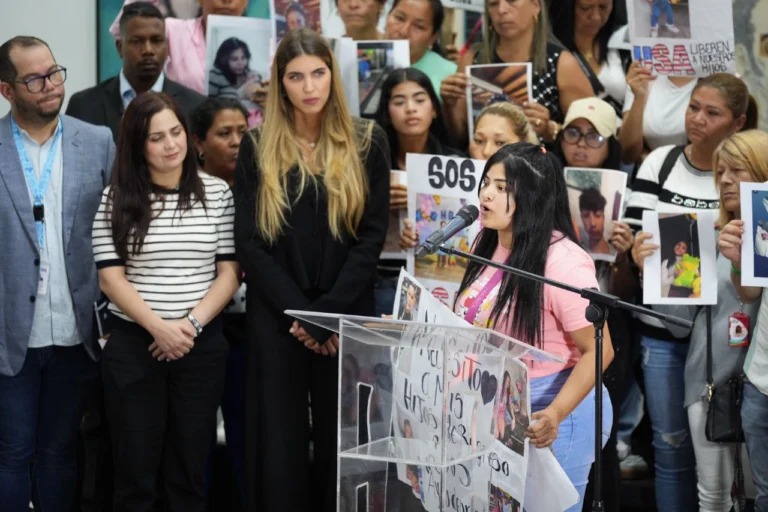 Venezuela reclama la devolución de 66 niños retenidos en Estados Unidos
