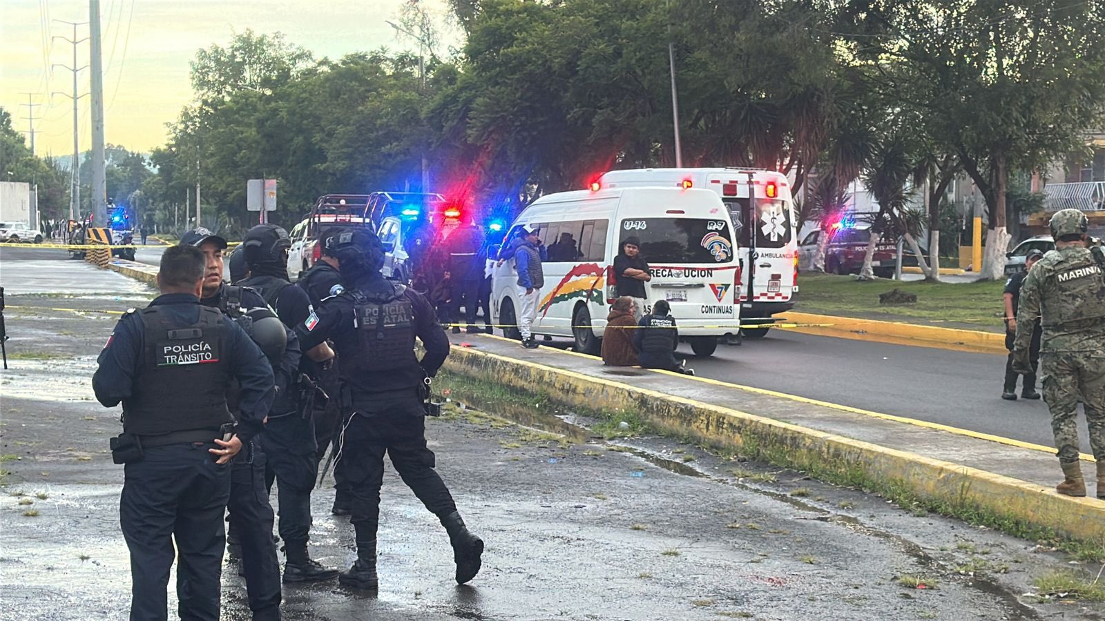 Violencia cerca del Estadio Cuauhtémoc; una mujer muerta y un hombre herido