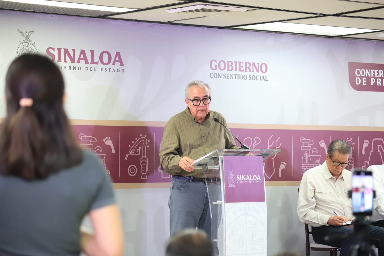 Rocha Moya conferencia semanera
