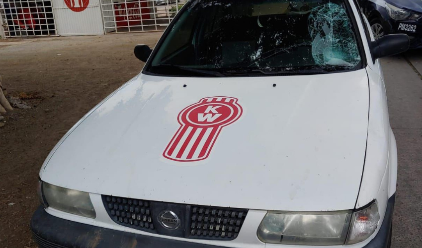 Auto embiste a peatón en Los Mochis