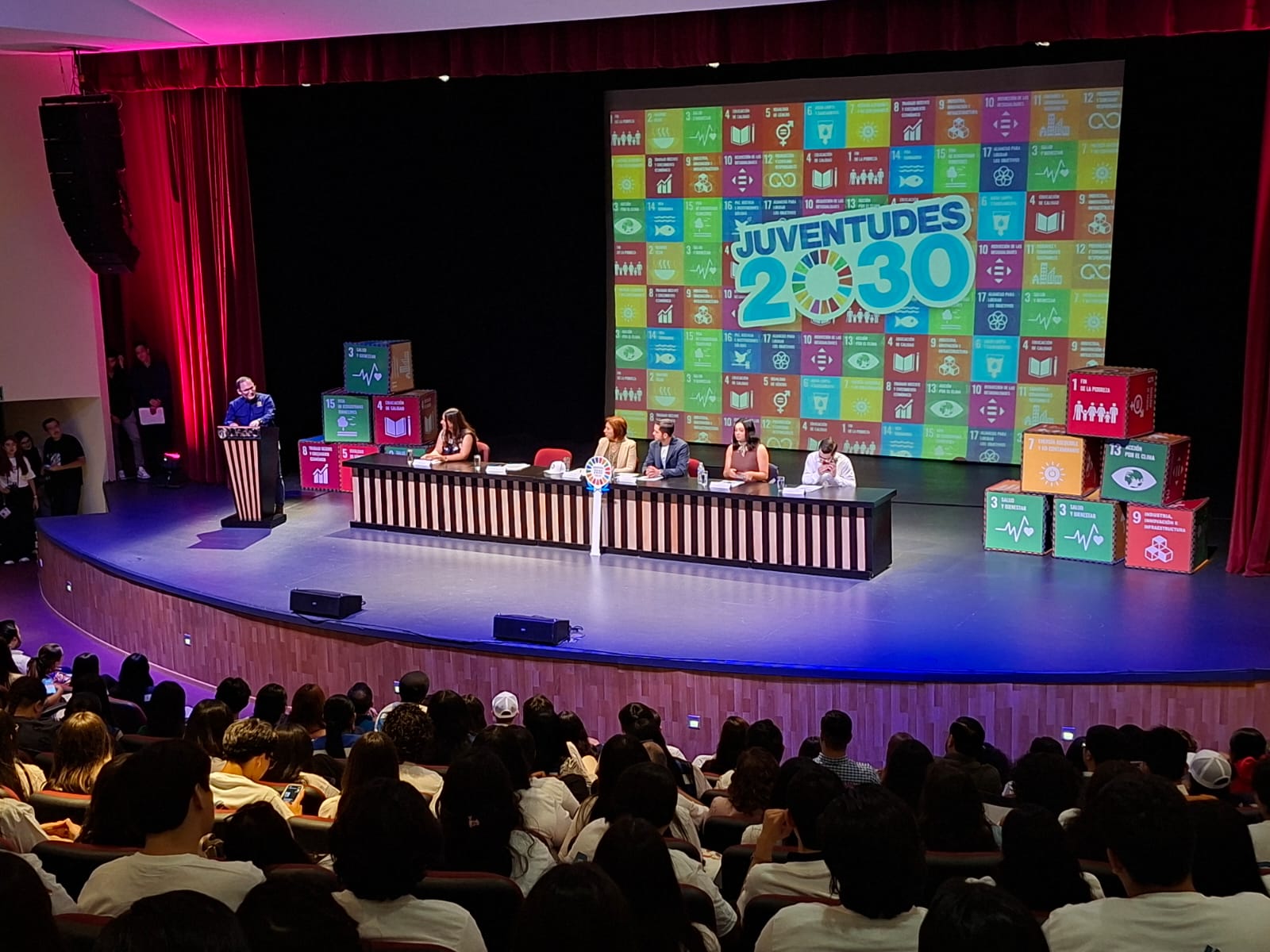 300 jóvenes involucrados en acciones de beneficio para la sociedad