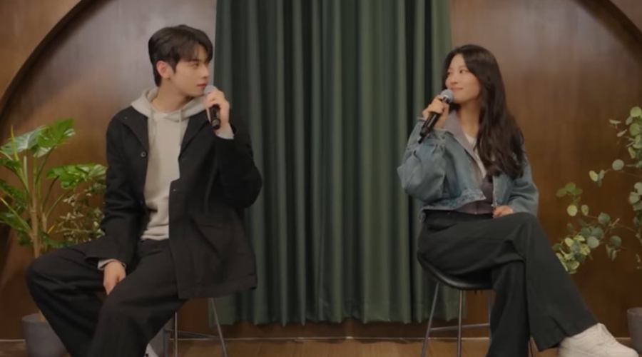 Cha Eun-woo y Arden Cho.