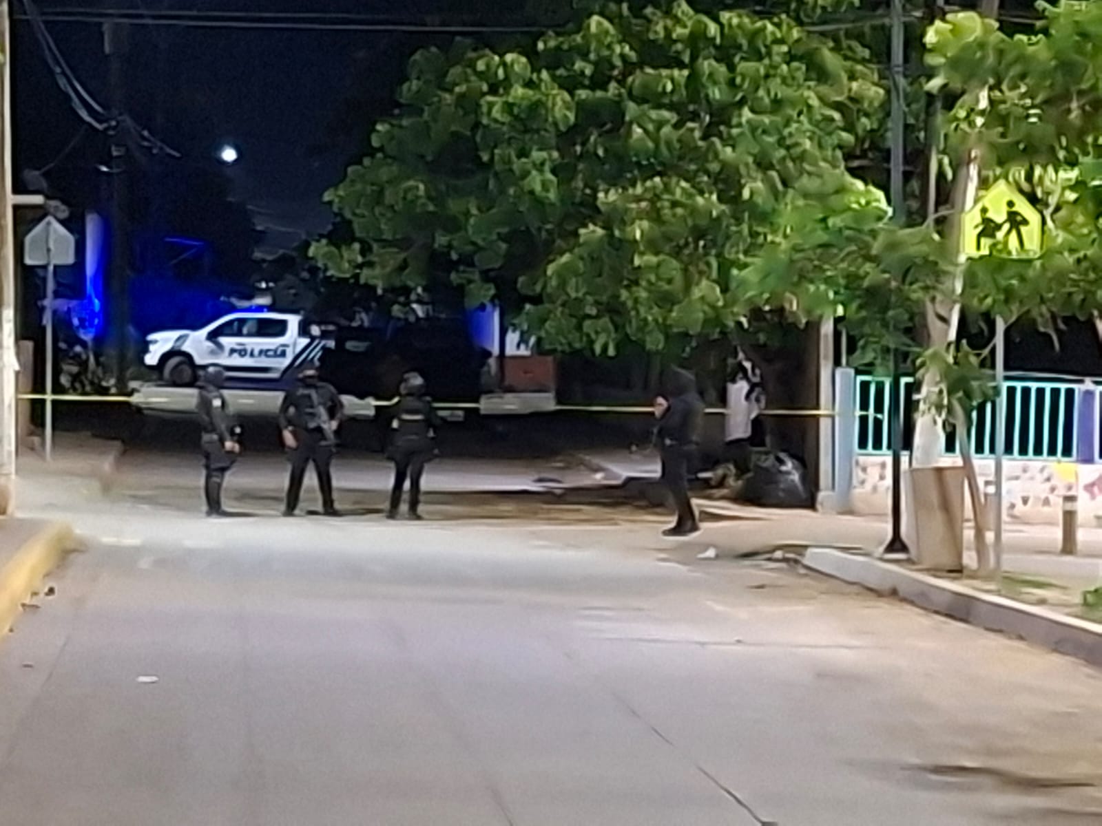Estaba estacionada afuera de cenaduría: arrojan granada a patrulla en la colonia Flores Magón, Mazatlán
