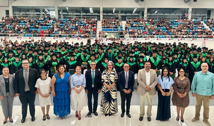 Graduación de estudiantes Conapel Mazatlán