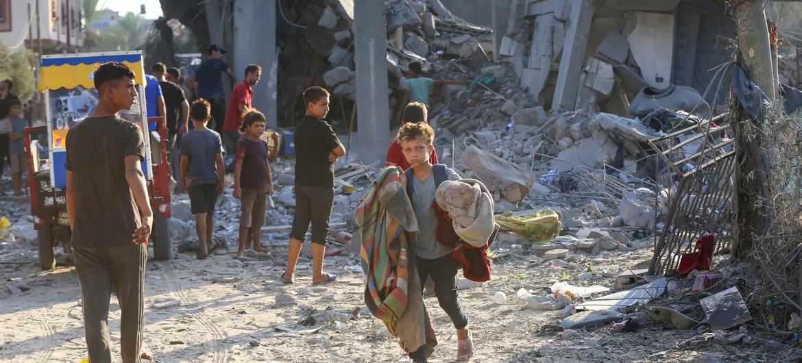 Niños huérfanos en Gaza