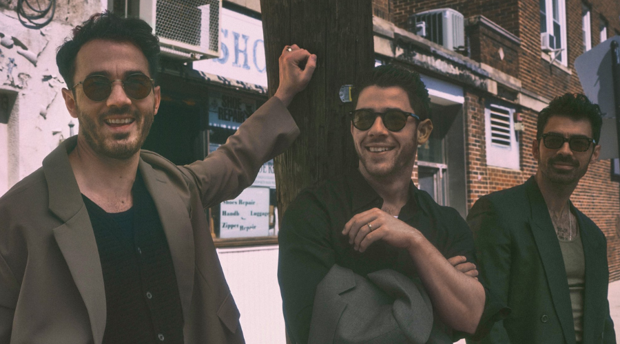 Los Jonas Brothers.