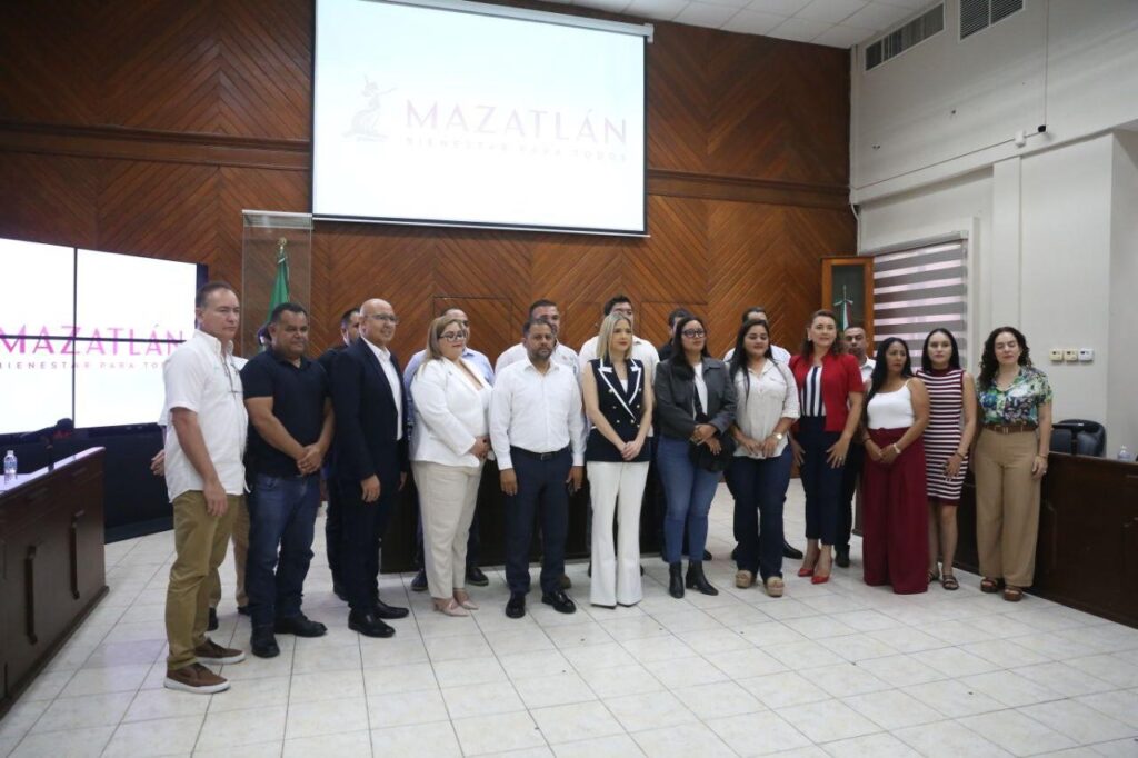 Toma de protesta en Mazatlán