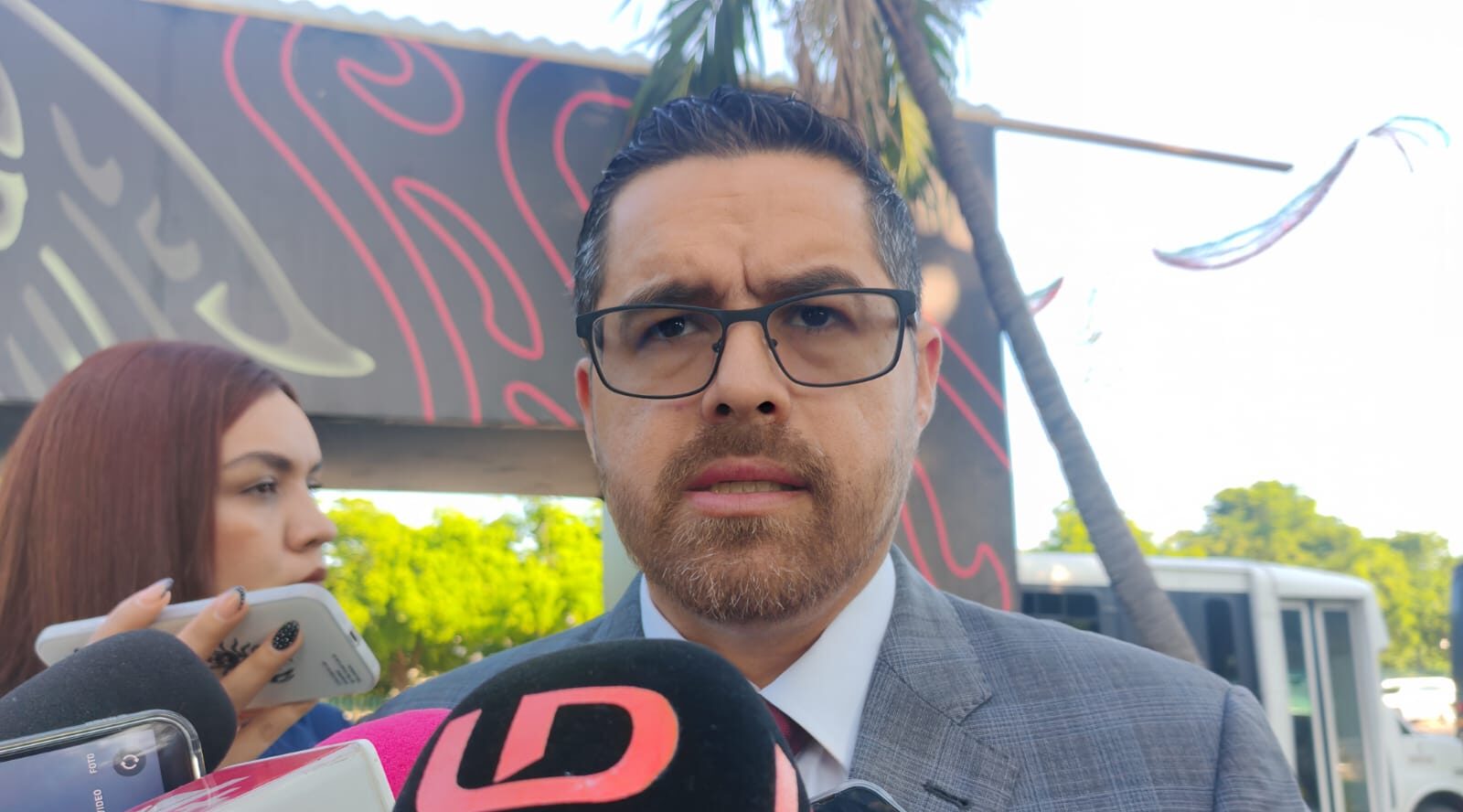 Acuerdan acceso con registro digital en hospitales tras protesta de enfermeras en HG de Culiacán