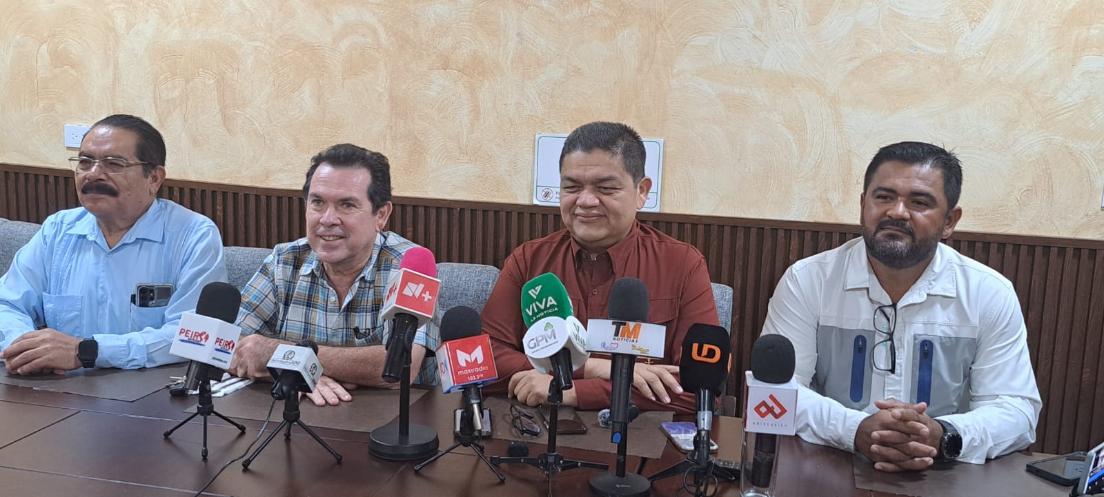 Adecem aplaude mediación de Rocha Moya ante Claudia Sheinbaum para tratar tema del campo sinaloense
