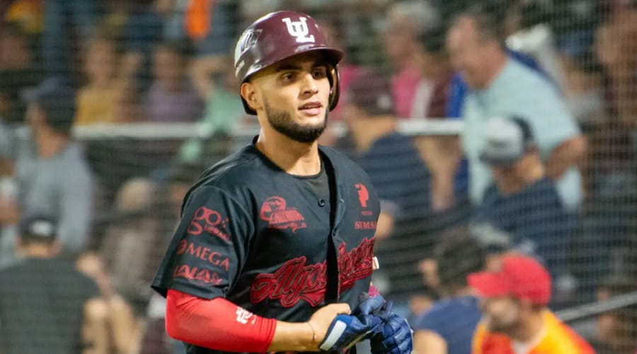Tomateros de Culiacán refuerza su infield con la llegada de Albert Lara