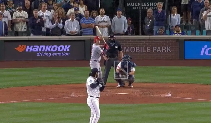 Andrés Muñoz llegó a 33 salvamentos en MLB