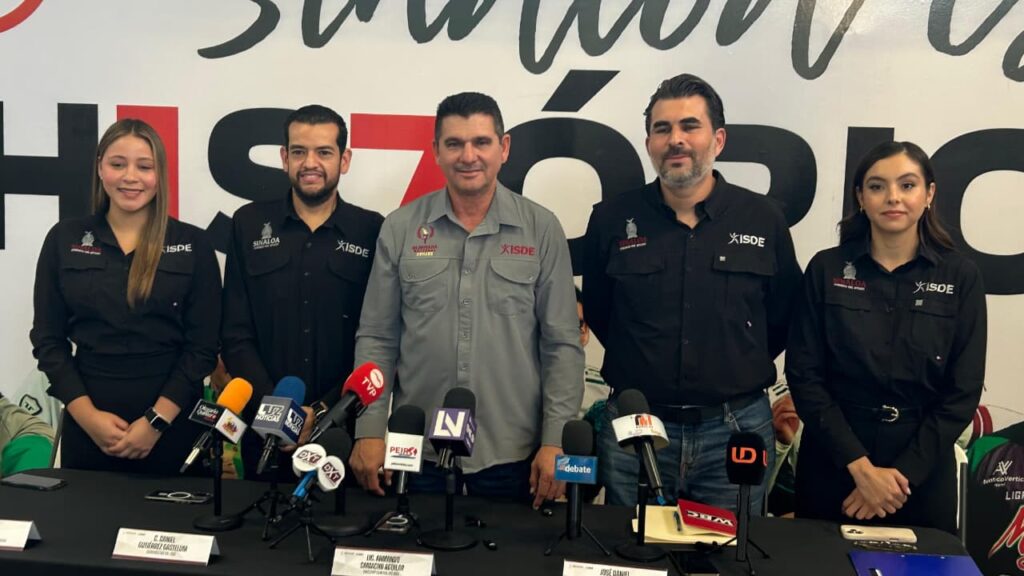 Armando Camacho en rueda de prensa.