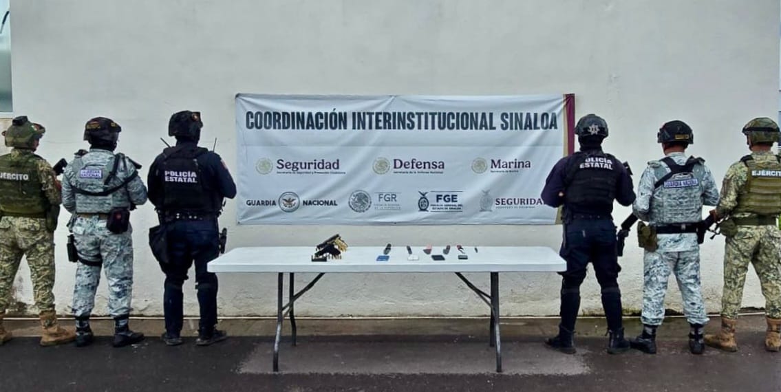 Aseguran armas y celulares en revisión dentro penal de Aguaruto en Culiacán