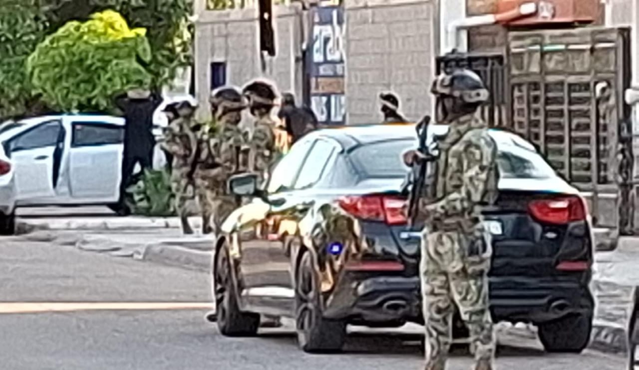 Elementos de la Marina y Fuerzas Federales