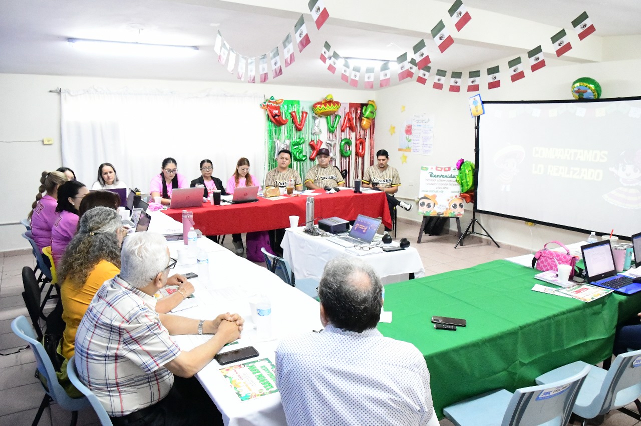 Primera sesión de Consejo Técnico Escolar en Sinaloa.