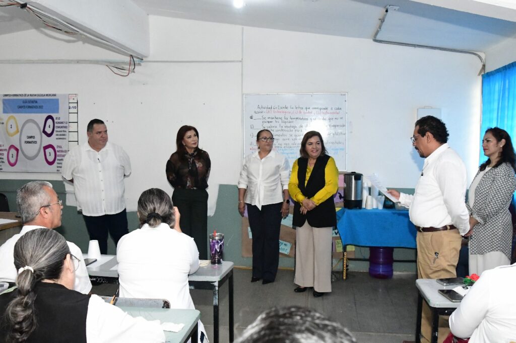 Primera sesión de Consejo Técnico Escolar en Sinaloa.