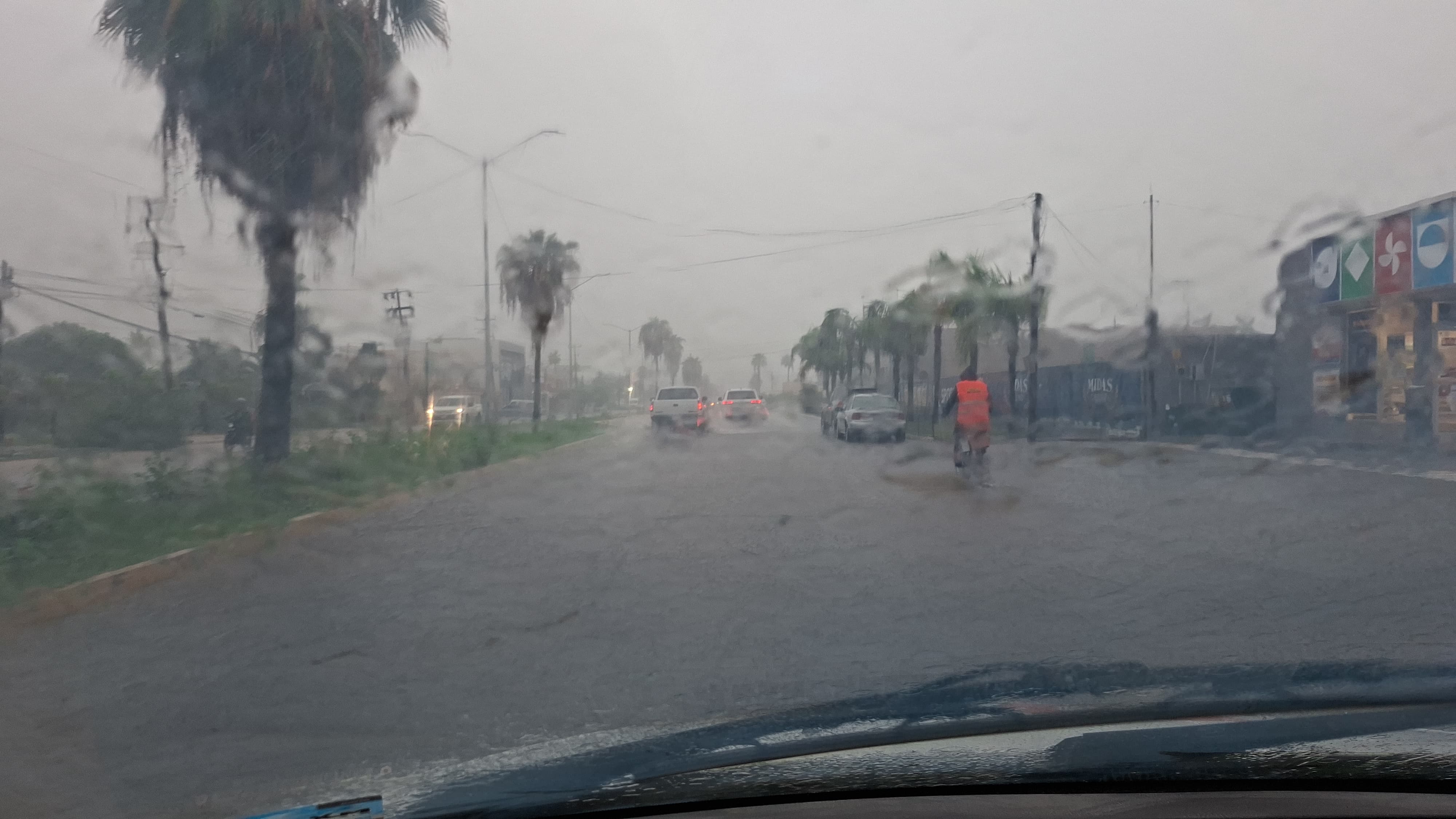 Calles inundadas en Los Mochis
