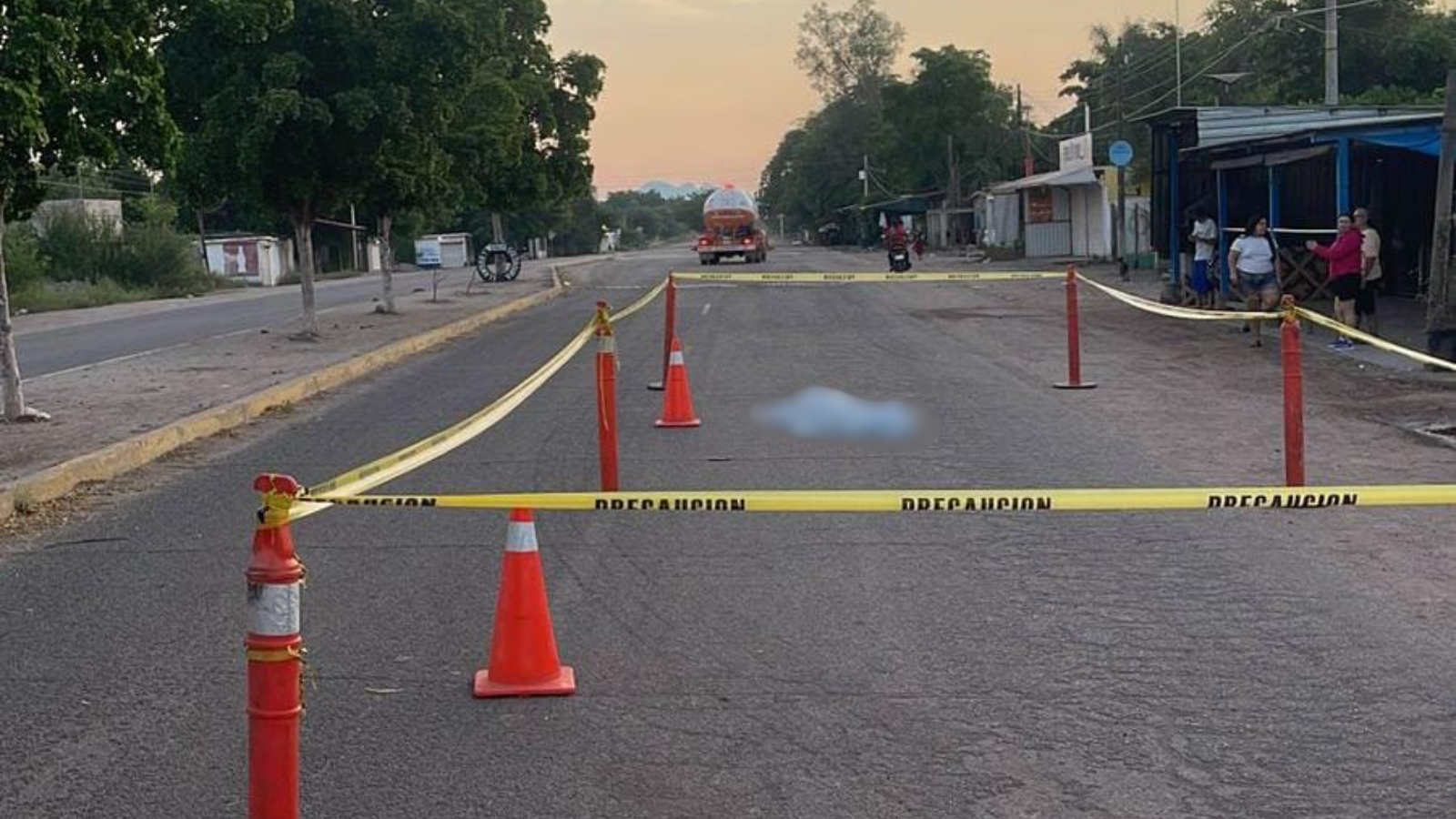 El peatón intentaba cruzar la carretera cuando fue embestido