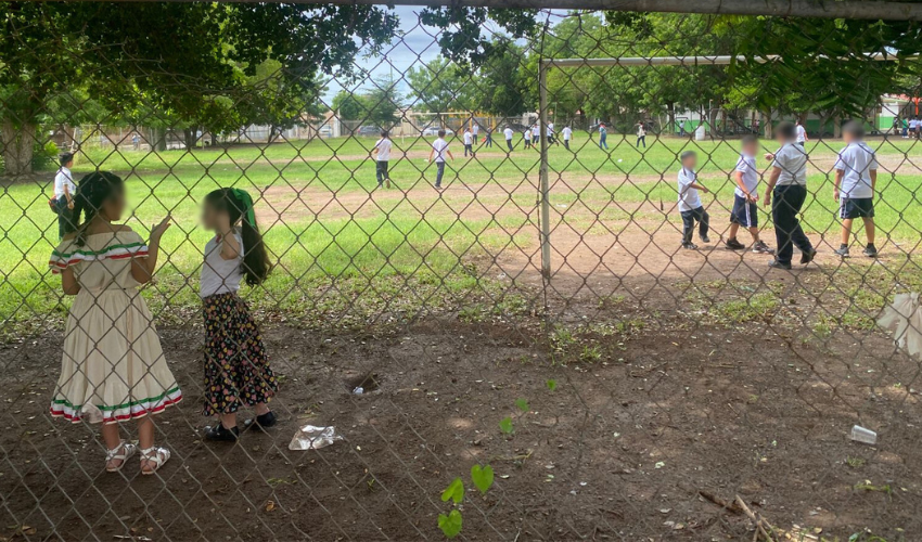 Estudiantes de primaria en Guasave