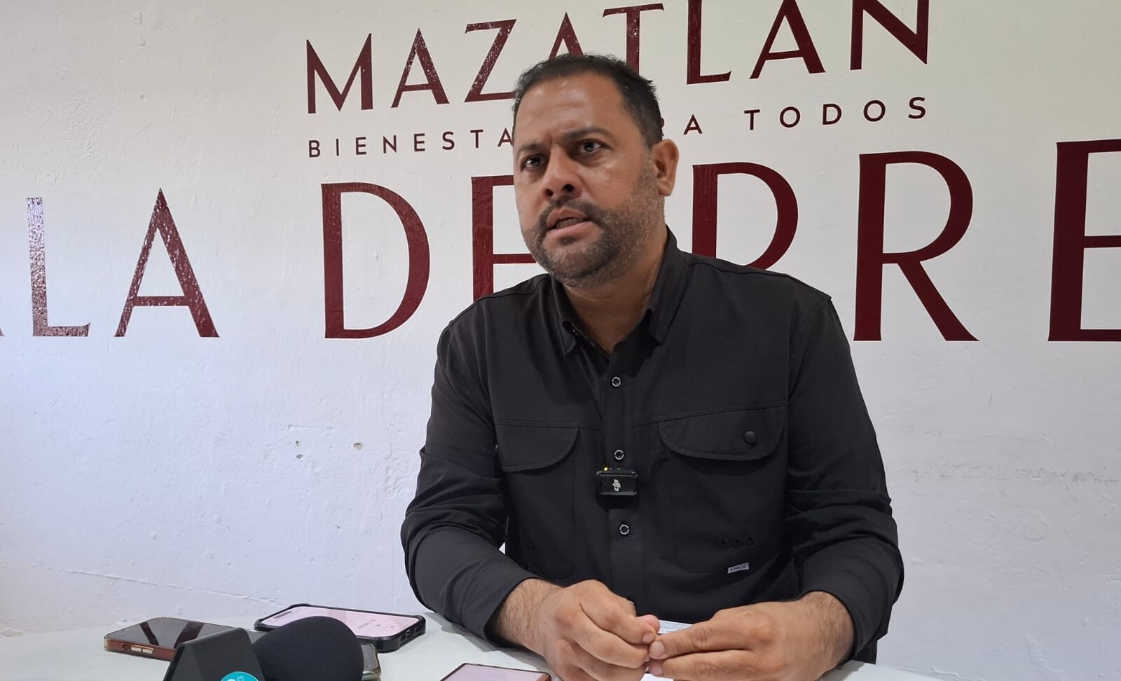 Diálogo está abierto con Guerreros Azules, que tomaron el Palacio Municipal de Mazatlán