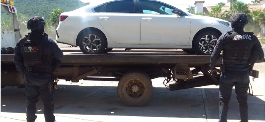 Ejército detiene a un hombre en el fraccionamiento Punta Azul, Culiacán