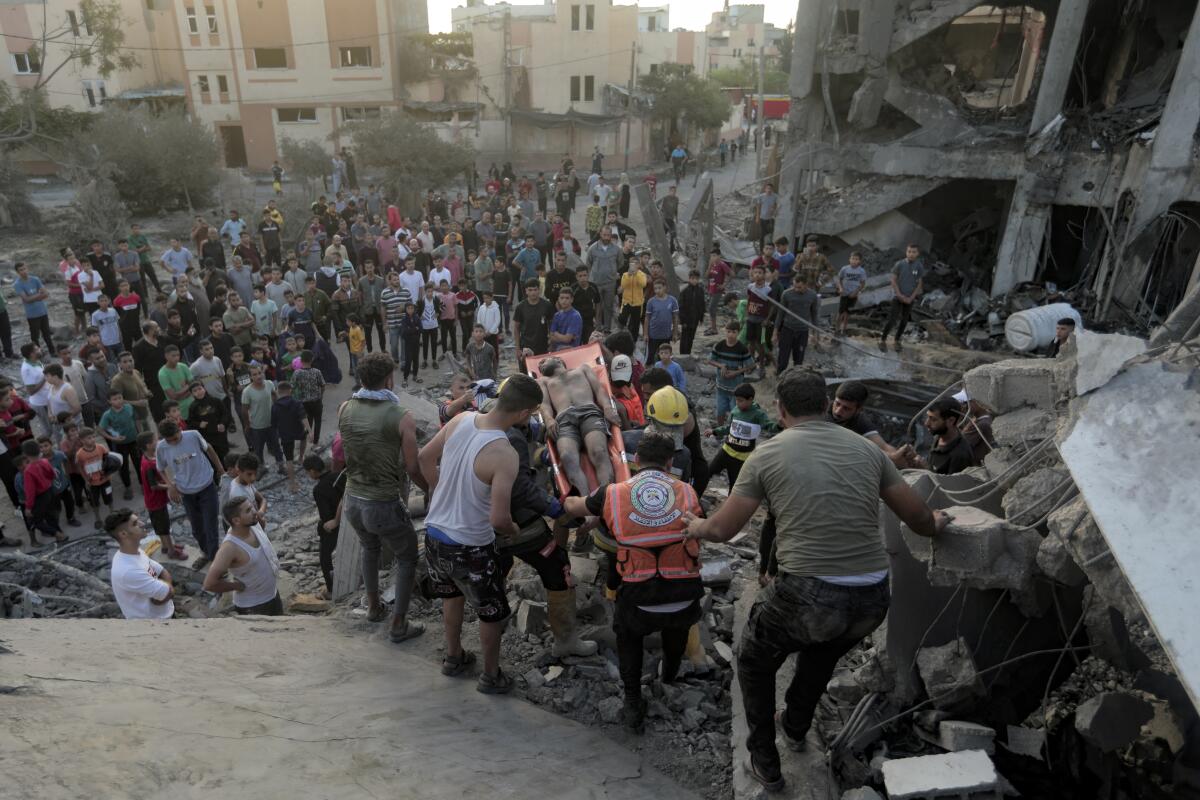 En medio de la violencia creciente, bombardeo israelí mata a 11 personas en Gaza