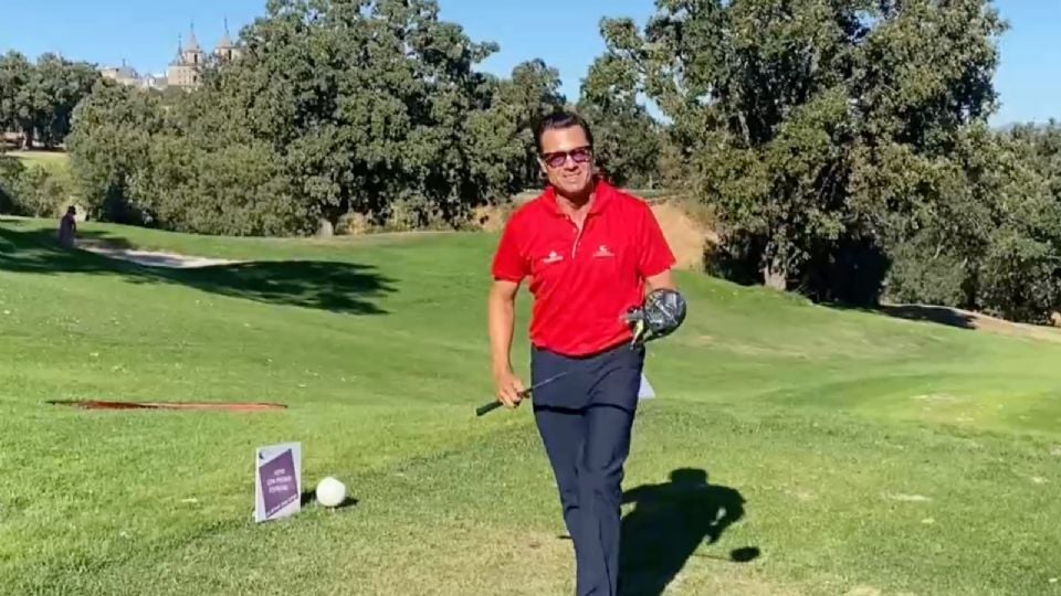 Expresidente Peña Nieto participa en torneo de golf benéfico en España