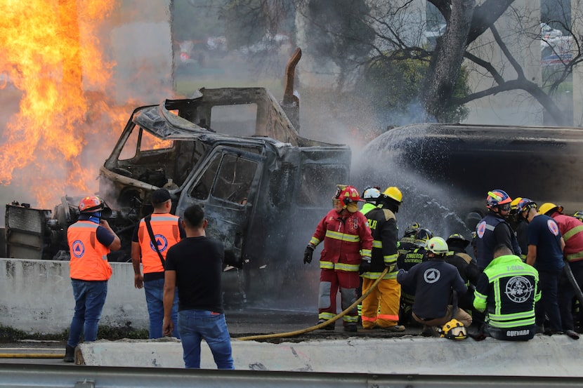 Explosión de pipa en Iztapalapa: Fiscalía CDMX revela causa y descarta volcamiento por bache