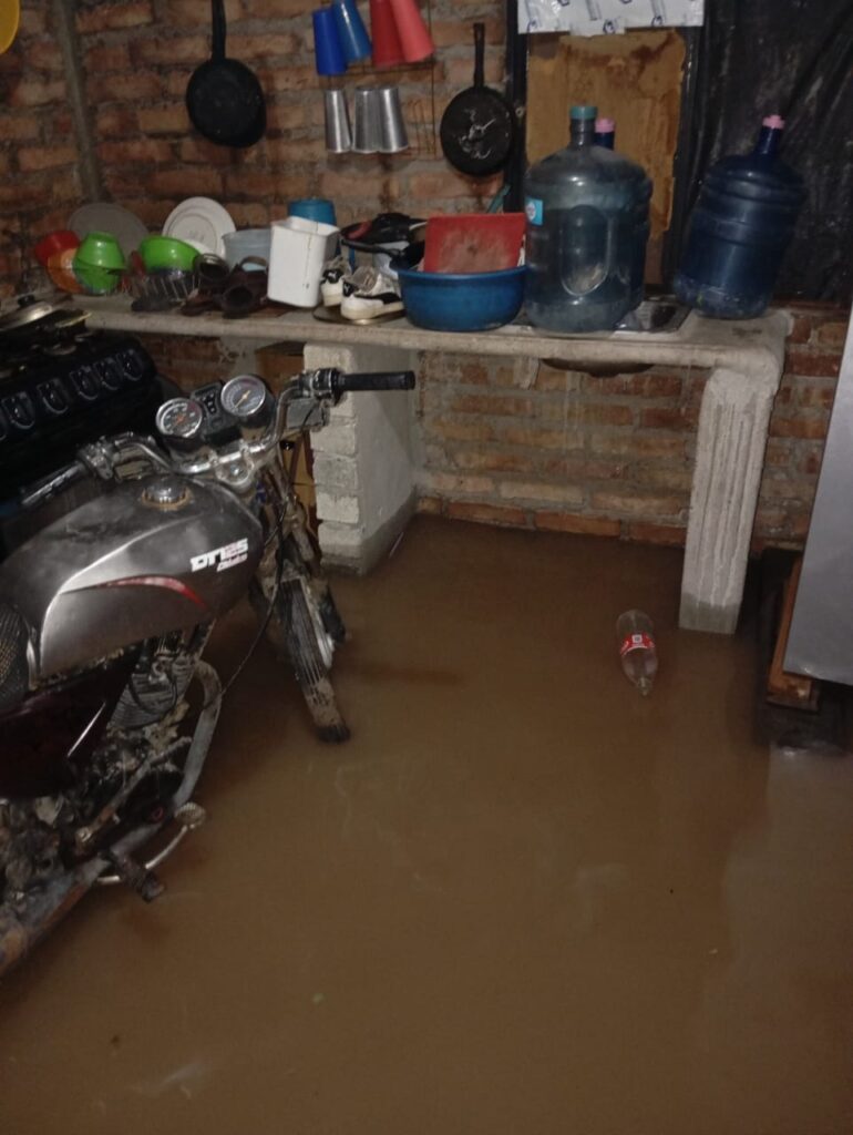 Familias de San Marcial no durmieron tras lluvias del 16 de septiembre