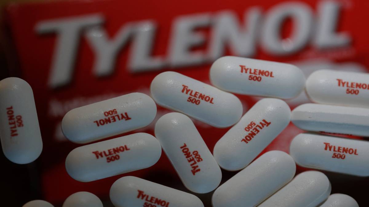Farmacéutica descalifica los comentarios de Trump sobre el uso del paracetamol